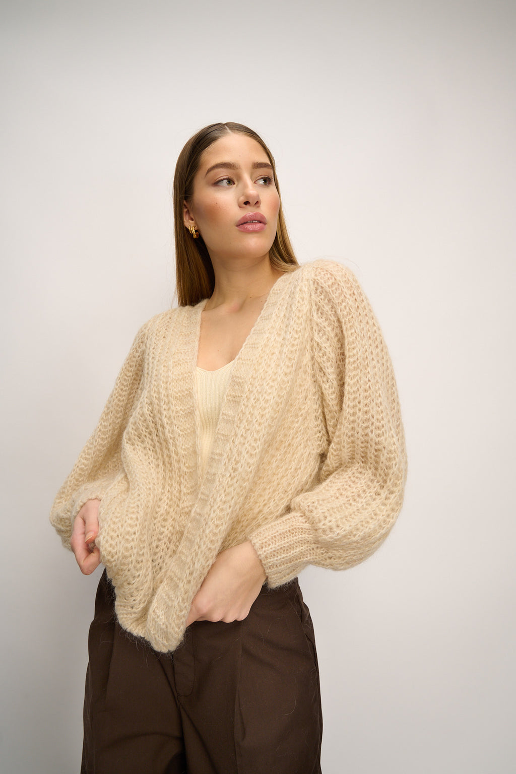 Noellas Joseph Knit Cardigan Beige. Køb Cardigans hos www.noillafashion.com