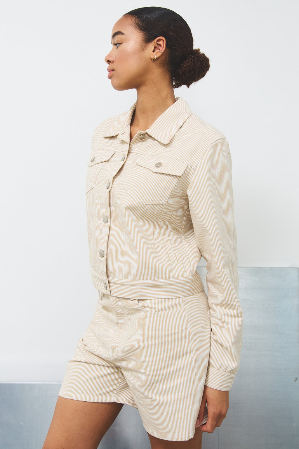 Noellas Sawyer Jacket Beige/White. Køb Jakker hos www.noillafashion.com
