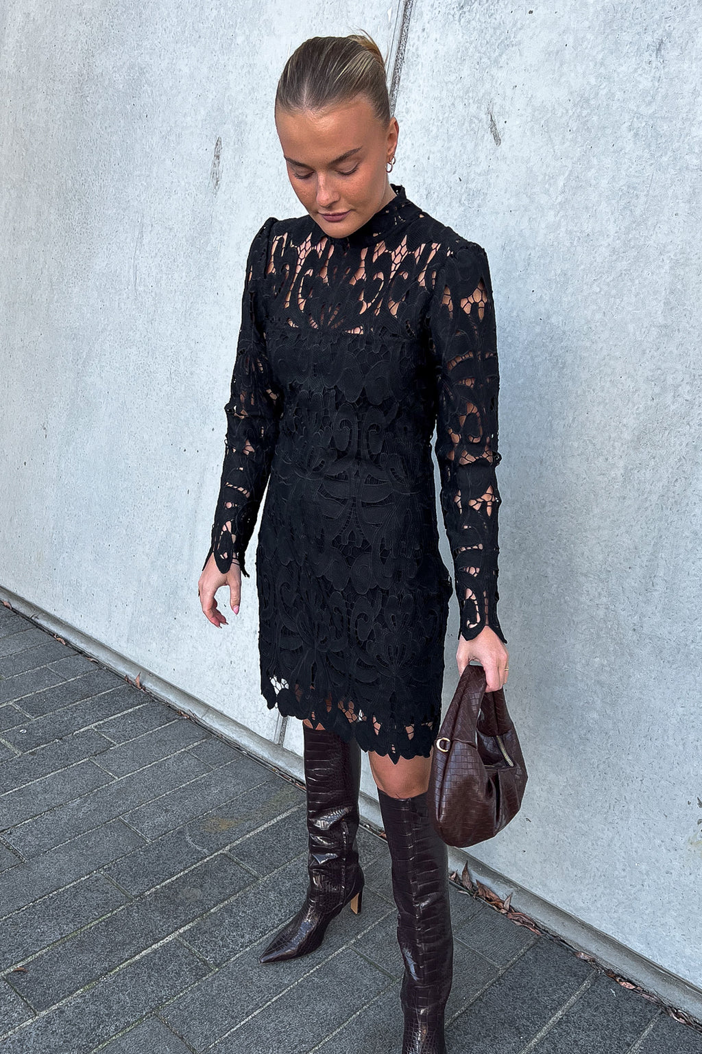 Noellas Karletta Dress Black. Køb Kjoler hos www.noillafashion.com
