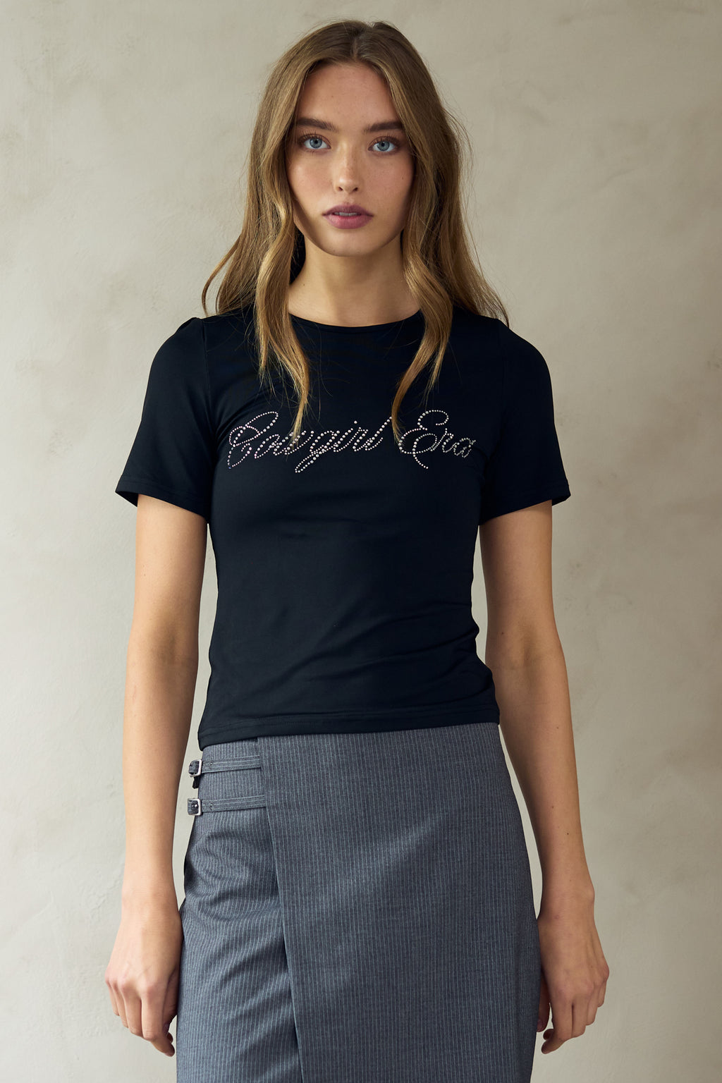 Noellas Kassidi T-Shirt Black. Køb T-shirts / Toppe hos www.noillafashion.com