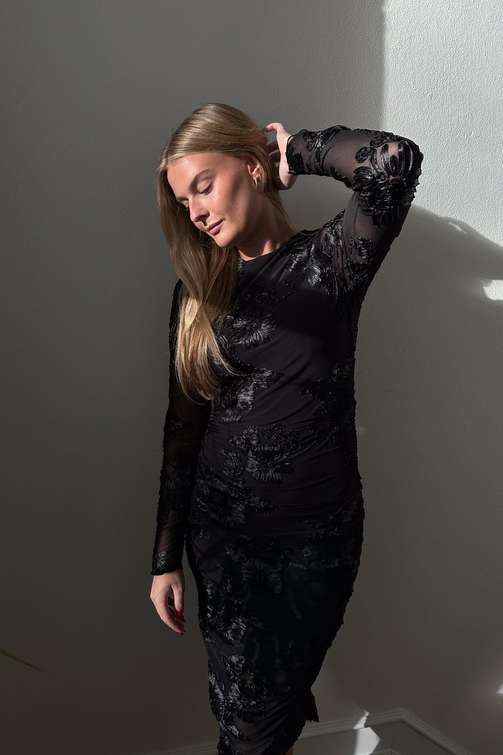 Noellas Lavinia L/S Dress Black. Køb Kjoler hos www.noillafashion.com
model_170_S