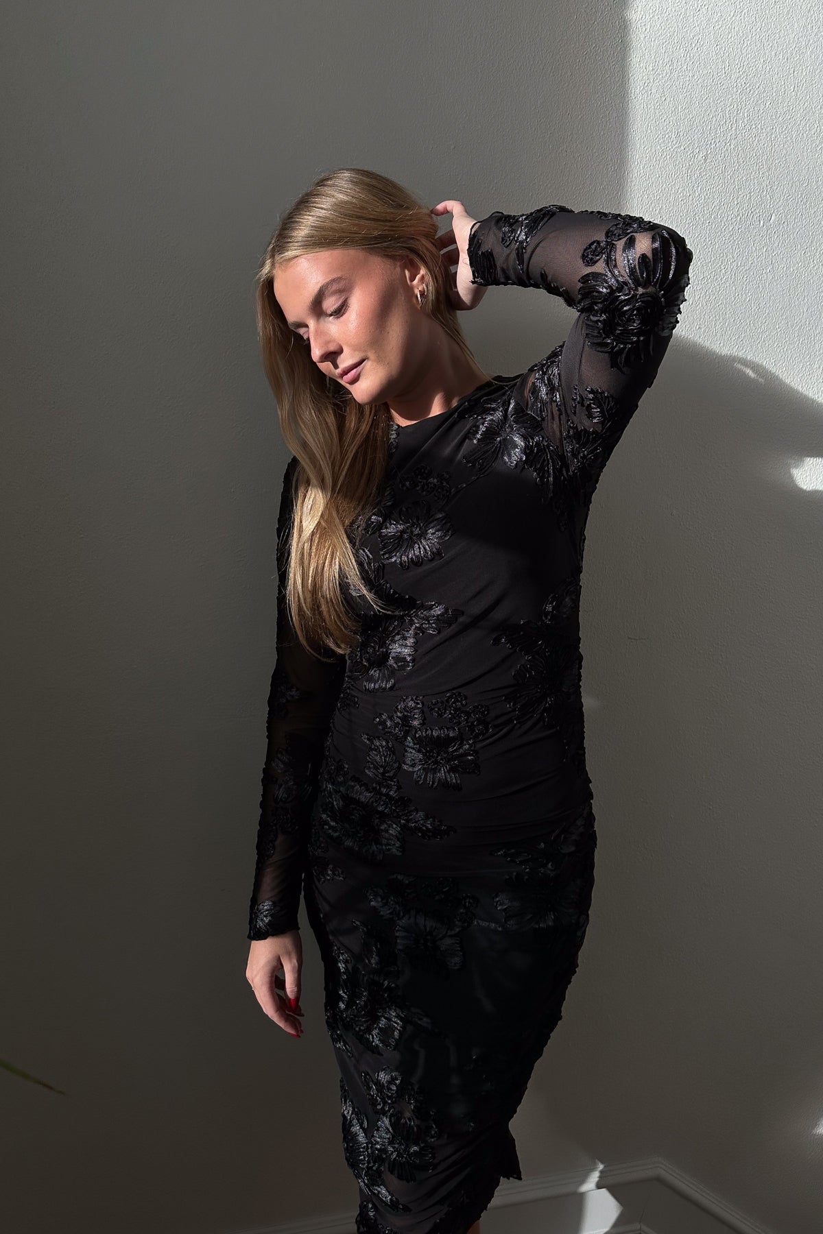 Noellas Lavinia L/S Dress Black. Køb Kjoler hos www.noillafashion.com
model_170_S