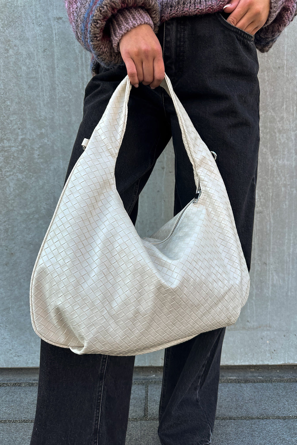 Noellas Peony Hobo Bag Beige. Køb Tasker hos www.noillafashion.com