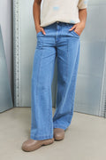 Noellas Stormy Jeans Light Blue Wash. Køb Bukser hos www.noillafashion.com